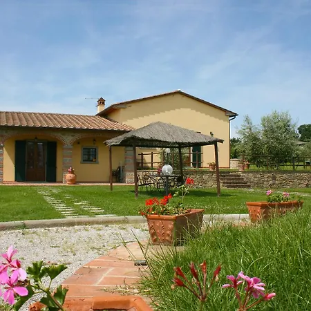 Podere Marcigliano Διαμέρισμα *